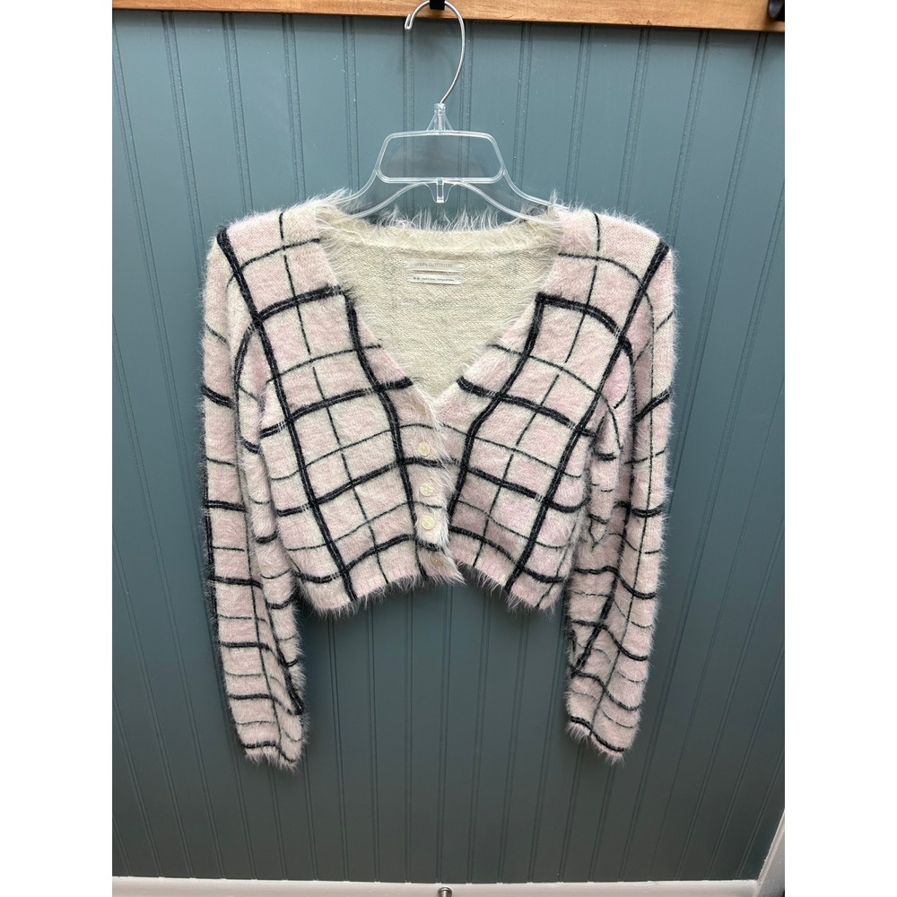 Urban Outfitters‎ Pink Plaid Fuzzy Knit Cropped Cardigan Sweater Cozy Top